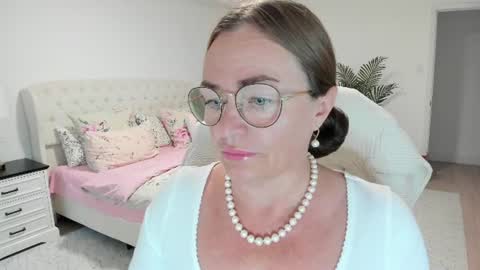 Snapshot of vika7333 chatting on July 23, 2026, 11:08 am Ukrainian-woman online show from July 23, 2026, 11:08 am