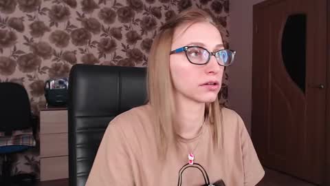 Vika online show from January 13, 2025, 10:45 pm