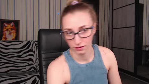 Vika online show from March 9, 2025, 8:31 pm