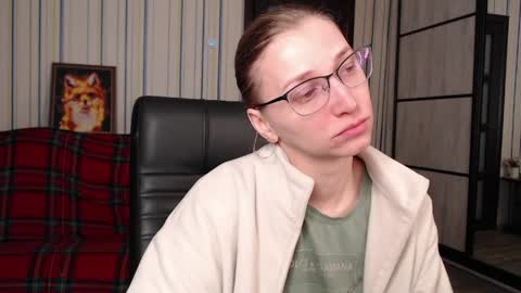 Vika online show from April 12, 2026, 11:43 pm