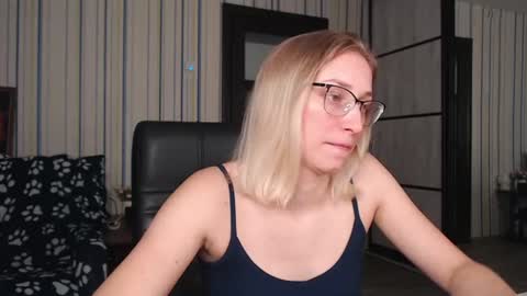 Vika online show from July 27, 2026, 5:47 am