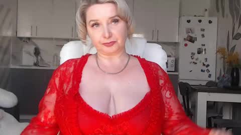 Vikaohair online show from April 22, 2026, 2:40 pm