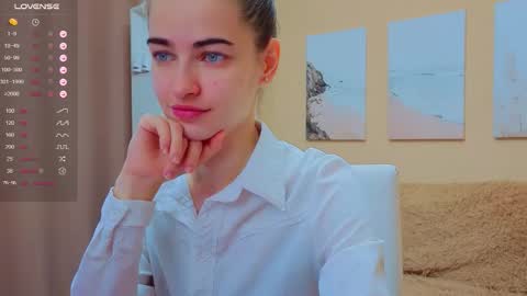 vikiberry online show from October 12, 2025, 4:22 am