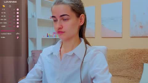 vikiberry online show from October 14, 2025, 10:27 am