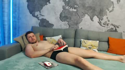 vikingchrisss online show from December 13, 2024, 10:51 am