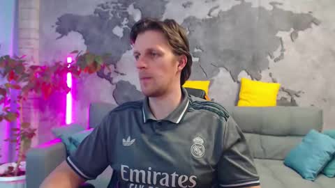 vikingchrisss online show from March 16, 2026, 10:19 am