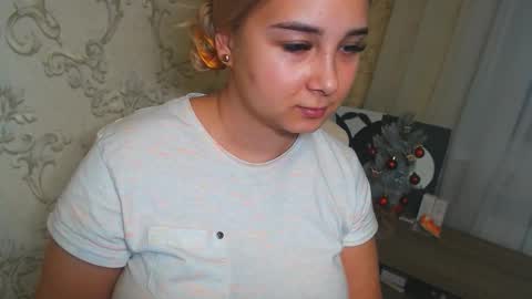 Snapshot of vikiwaitingforyou chatting on January 9, 2026, 12:19 pm Vitoria online show from January 9, 2026, 12:19 pm