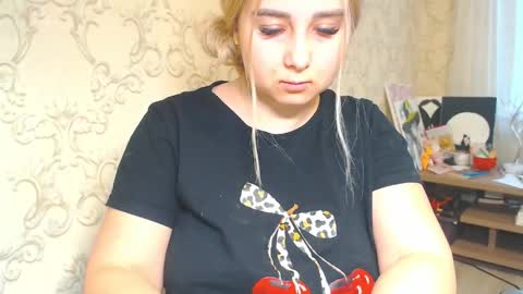Snapshot of vikiwaitingforyou chatting on April 25, 2026, 1:41 pm Vitoria online show from April 25, 2026, 1:41 pm