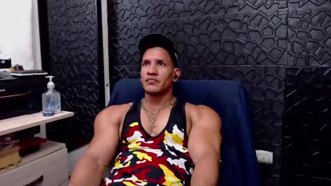 Viktor Herrera online show from February 20, 2025, 5:18 pm