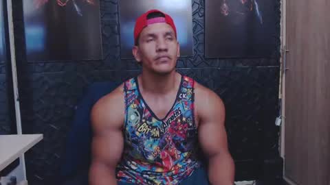 Snapshot of viktorherrera chatting on May 11, 2026, 6:05 pm Viktor Herrera online show from May 11, 2026, 6:05 pm
