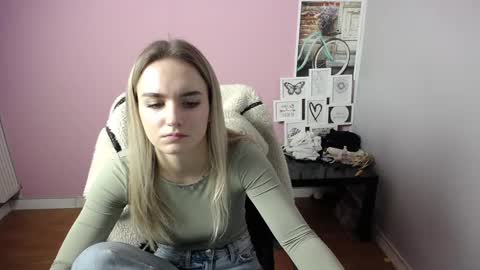 viktoria_lovely online show from February 26, 2025, 11:20 am