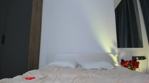 Villanelle online show from April 24, 2026, 9:39 pm