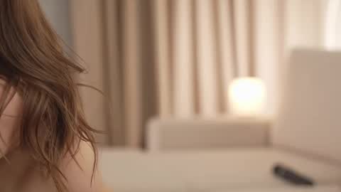 Lana online show from March 1, 2025, 7:04 pm