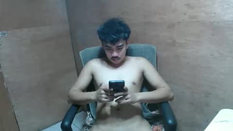 Snapshot of vin_17 chatting on April 7, 2026, 3:29 am Call me Marvin online show from April 7, 2026, 3:29 am