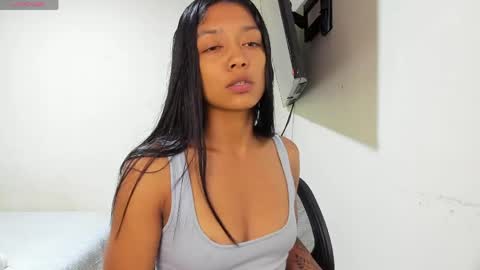 Vinaly online show from April 29, 2026, 8:15 pm