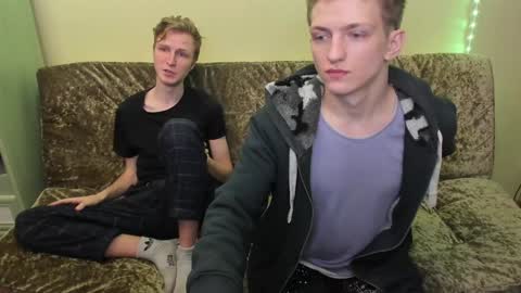 Dimoooooon online show from December 27, 2024, 1:28 pm