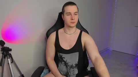 Vincent Strong online show from February 9, 2025, 4:07 pm