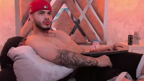 Vincent online show from September 22, 2025, 3:58 pm