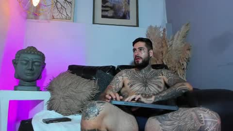 Snapshot of vincentsartori chatting on April 8, 2026, 7:41 am Vincent Sartori online show from April 8, 2026, 7:41 am