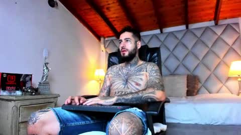 Snapshot of vincentsartori chatting on April 14, 2026, 12:22 pm Vincent Sartori online show from April 14, 2026, 12:22 pm