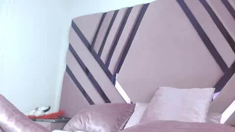 Snapshot of vinitryjhonson chatting on January 6, 2026, 1:09 am vinitryjhonson online show from January 6, 2026, 1:09 am