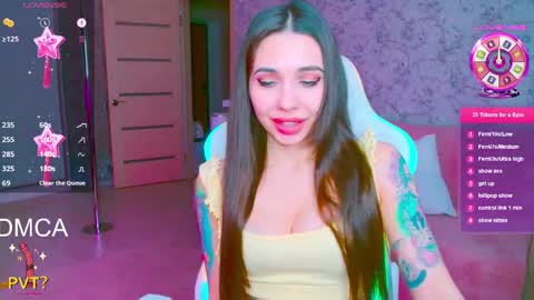 Vinkiepinkie online show from April 24, 2026, 5:48 pm