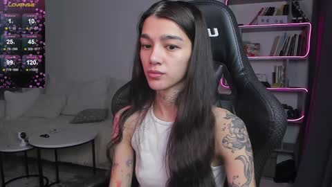 vinkitinkii online show from January 20, 2025, 6:53 am