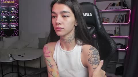 vinkitinkii online show from January 21, 2025, 6:54 am