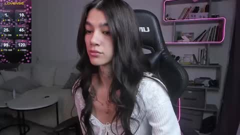 vinkitinkii online show from February 15, 2025, 7:16 am