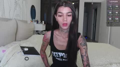 vinkitinkii online show from December 22, 2025, 7:16 am