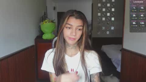 vinkitinkii online show from February 19, 2026, 6:31 am