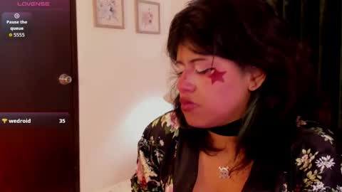 Vin  online show from April 17, 2026, 6:33 pm