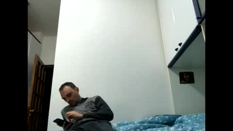 Zenith online show from November 6, 2025, 2:51 pm