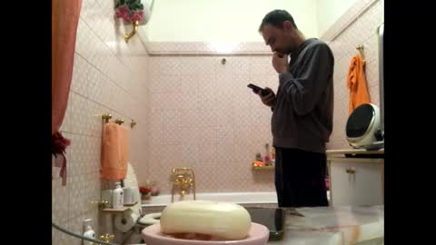 Zenith online show from November 25, 2025, 9:59 pm