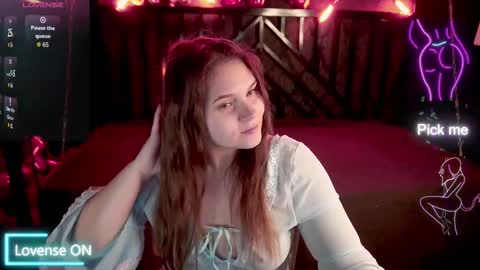 Snapshot of vinnasky chatting on February 15, 2026, 7:16 am Milla online show from February 15, 2026, 7:16 am