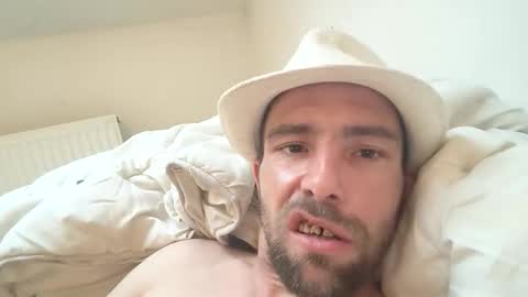 Vince online show from May 5, 2026, 4:42 am