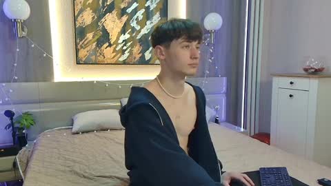 Vinsant online show from April 10, 2026, 7:46 am