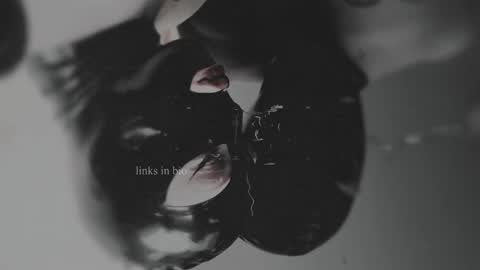 Diva Silvia online show from February 3, 2025, 11:09 am