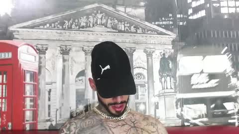 Snapshot of vinzenzrizzo chatting on October 14, 2025, 5:58 pm ---Vinzen--- online show from October 14, 2025, 5:58 pm