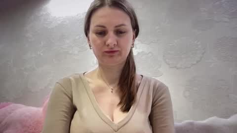 Funny  girl online show from October 31, 2025, 9:49 pm