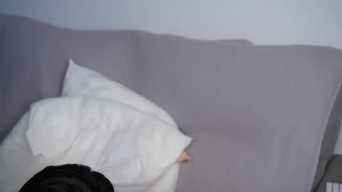 Vio online show from March 9, 2025, 4:55 pm