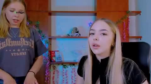 viola_sweet_ online show from June 20, 2026, 9:23 am