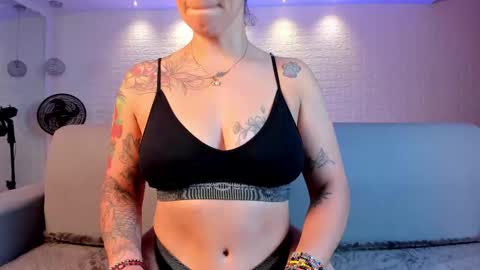 Violett  Everyday From 0530 to 1430 Col Time online show from February 10, 2025, 1:44 pm