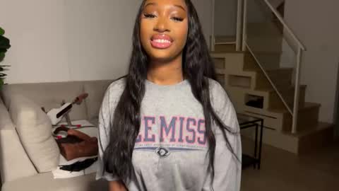 Fantasy Black Girl online show from November 7, 2025, 6:46 am