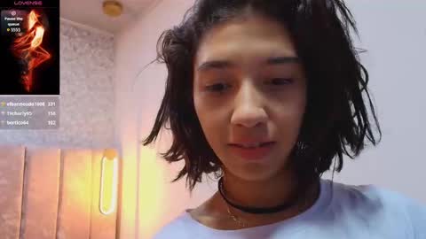 Violeta online show from September 14, 2025, 1:16 am