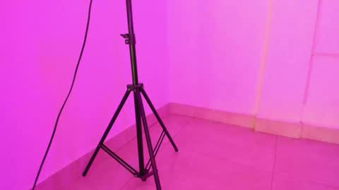 violet__taylor_ online show from September 18, 2025, 2:13 am