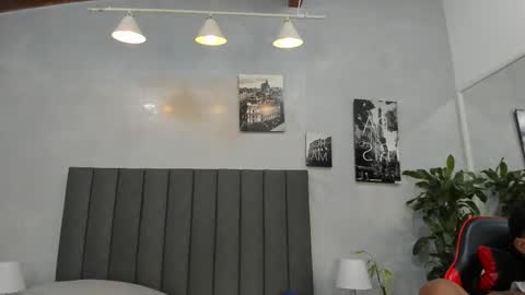 Violet and Myers online show from September 26, 2025, 11:20 pm