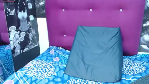 Violet online show from April 21, 2026, 2:12 pm