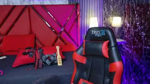 Violet online show from April 21, 2026, 12:22 pm