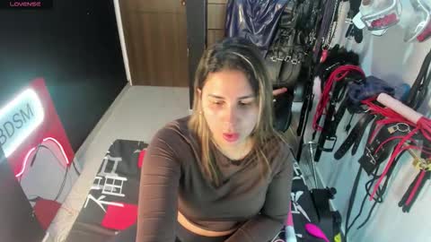 Kim online show from October 14, 2025, 8:42 pm